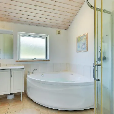 Holiday home Aksel - 150m From The Sea In Lolland- Falster And Mon By Interhome